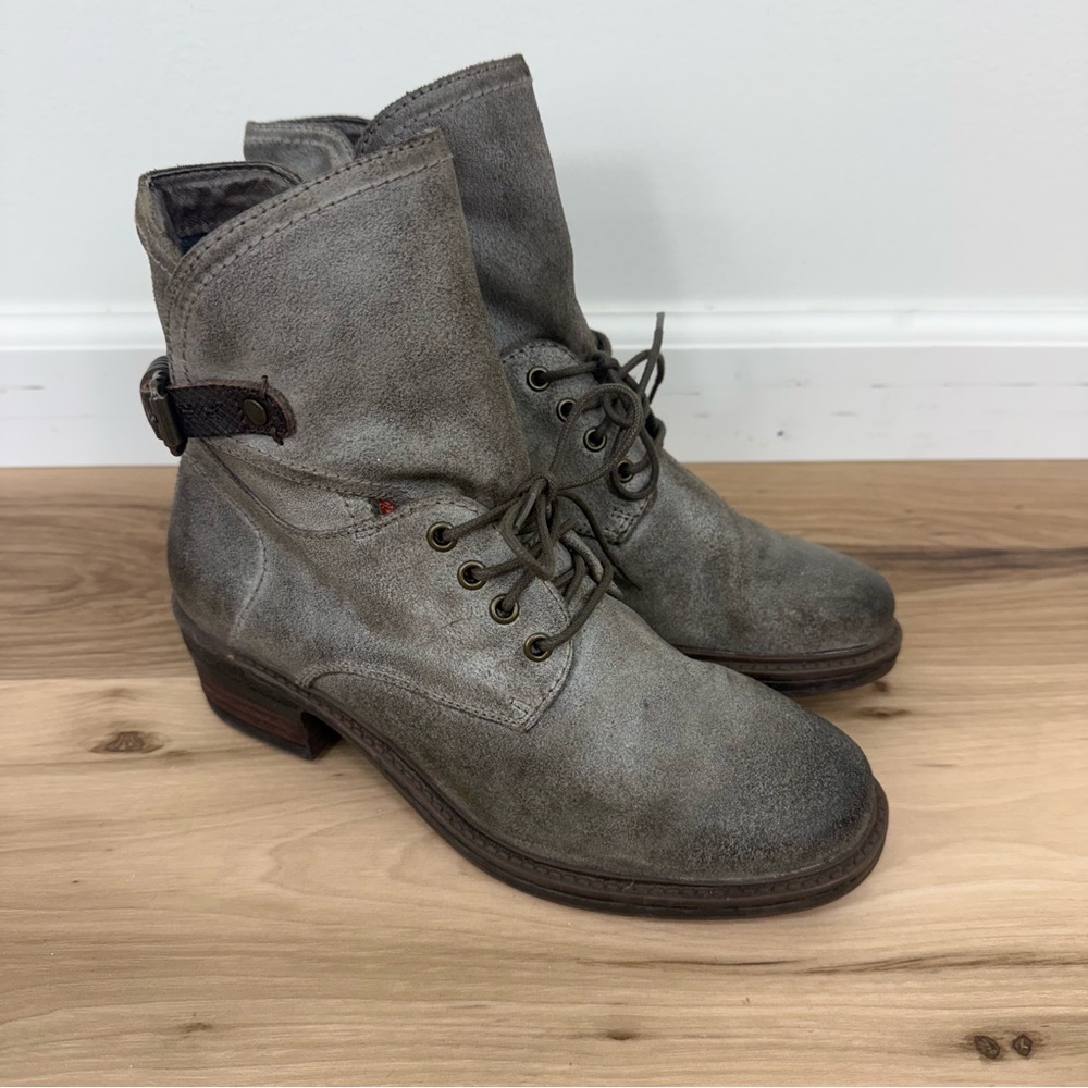 OTBT Gallivant Gray Lace-Up Ankle Boots with Side Buckle